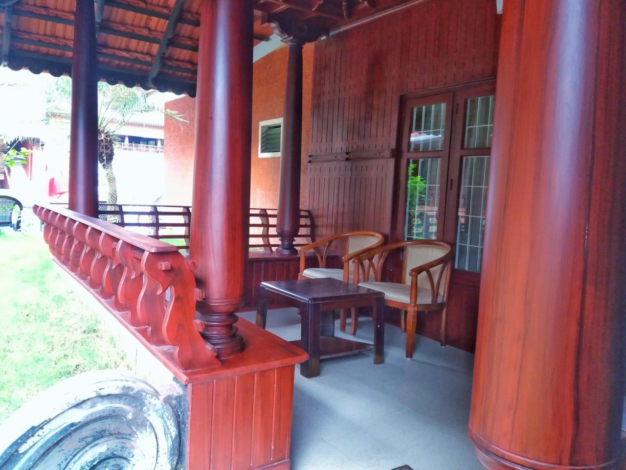 瓦尔卡拉 Nikhil Ayurvedic Heritage酒店 外观 照片
